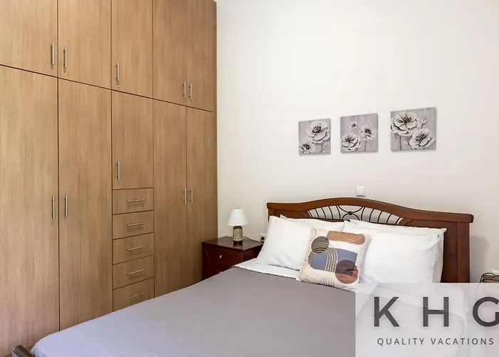 Endless View Flat In Vlachata! *